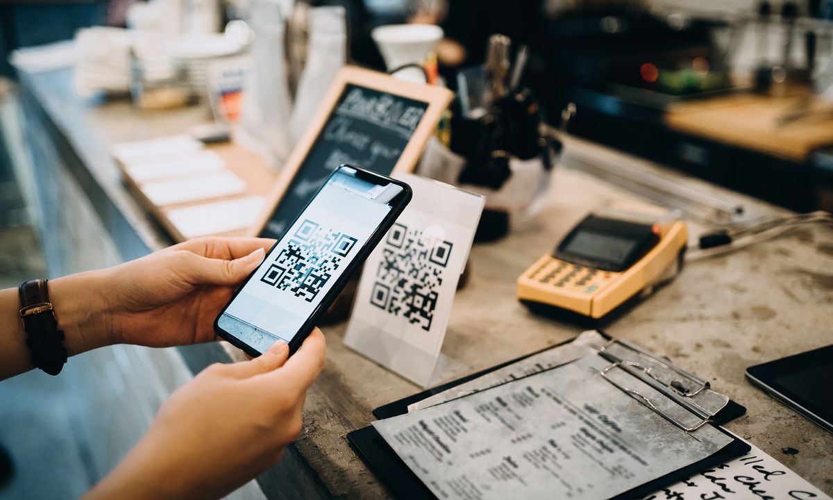 QR codes decode data instantly through static matrix modules or dynamic server redirects
